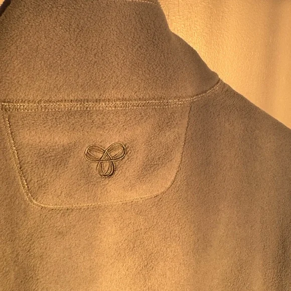 Aritzia SnoDay Polar Ridge Zip-Up Hoodie - Picture 14 of 15